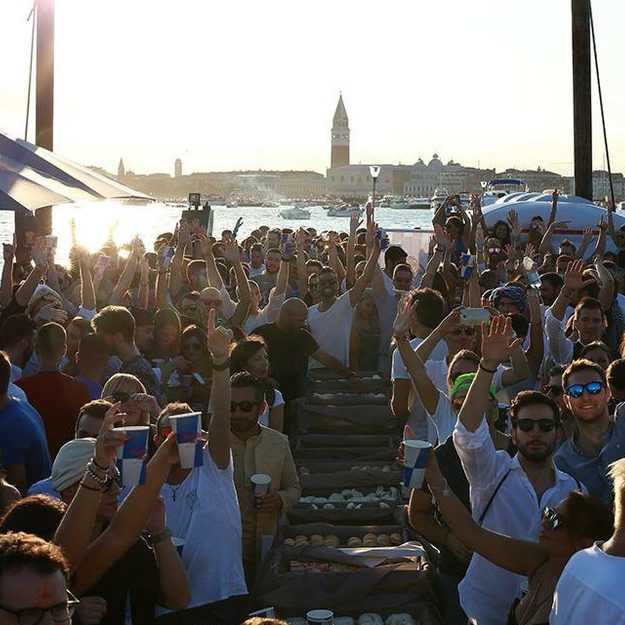 redentore di venezia - boat party